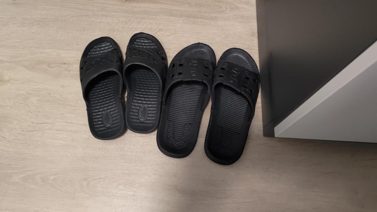 Garsoniera 30mp ChrysFlatty 1 - FREE NETFLIX Lägenhet Arad Exteriör bild